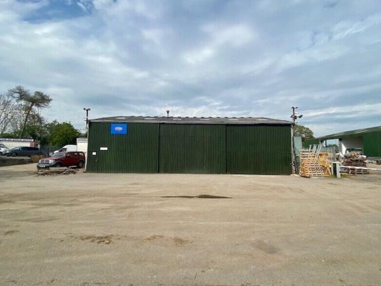 5C Bath Rd, Newbury à louer - Photo de l’immeuble – Image 2 sur 4