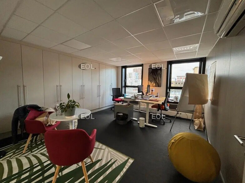 56 Boulevard Des Coquibus, Évry-Courcouronnes à vendre - Photo de l’immeuble – Image 3 sur 8
