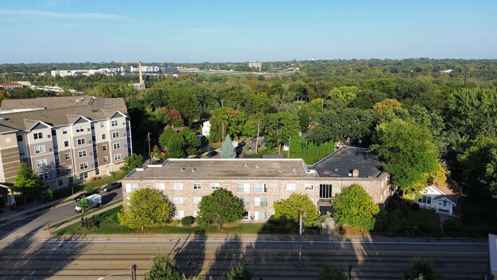 5315 Minnehaha Ave S, Minneapolis, MN à vendre - Photo de l’immeuble – Image 3 sur 7