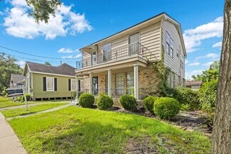 Plus de détails pour 510 E Main St, Humble, TX - Bureau à vendre