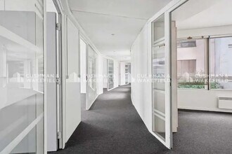 6-6 Rue Laferrière, Paris à louer Photo intérieure– Image 2 sur 2
