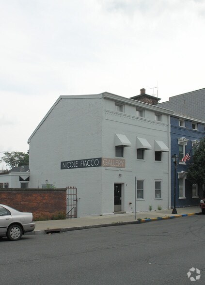 336 Warren St, Hudson, NY à vendre - Photo principale – Image 1 sur 2