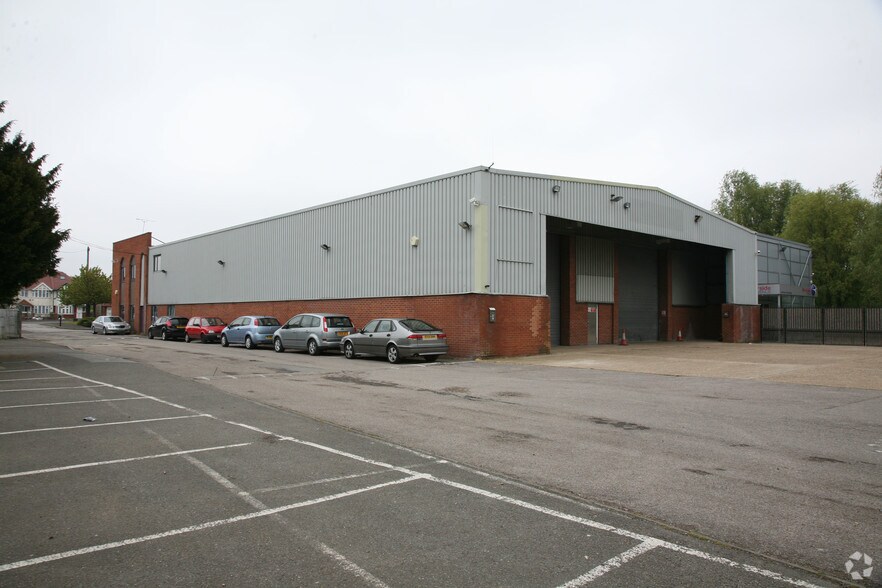 1 Bath Rd, Hounslow à louer - Photo de l’immeuble – Image 3 sur 3