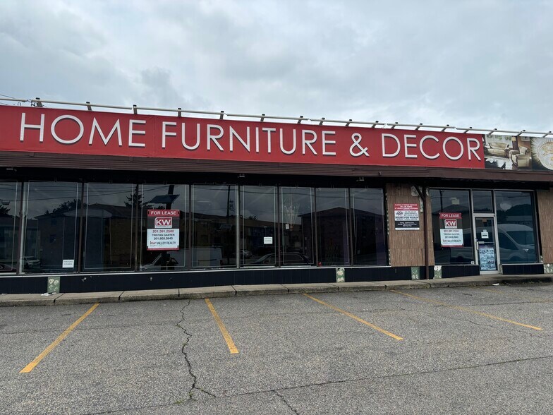 38 Route 46, Lodi, NJ à louer - Photo de l’immeuble – Image 2 sur 26