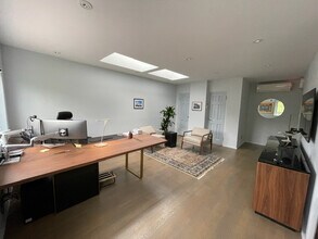 45-43 21st St, Long Island City, NY à louer Photo intérieure– Image 1 sur 6