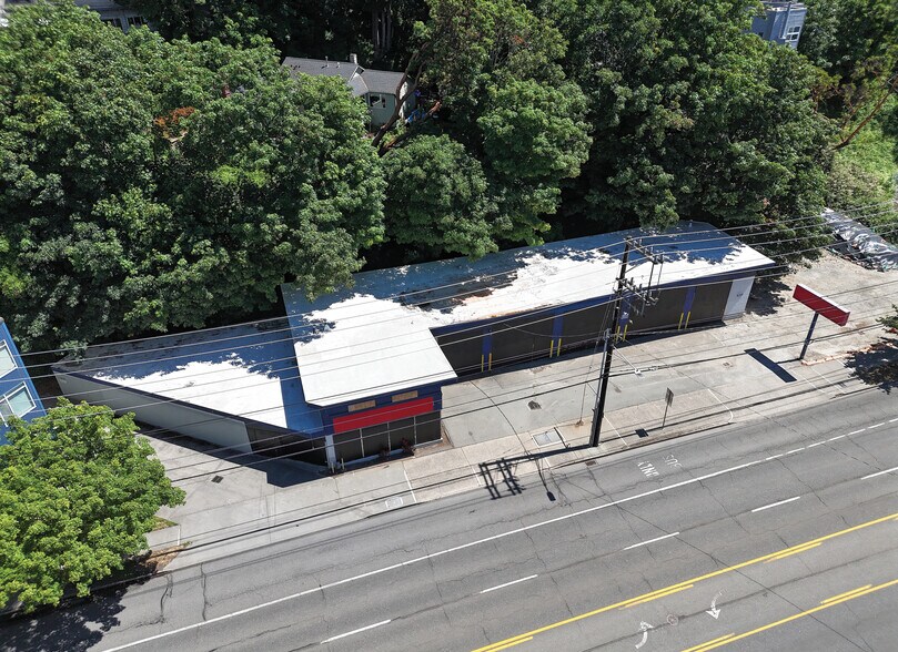 444 Elliott Ave W, Seattle, WA à vendre - Photo de l’immeuble – Image 3 sur 4