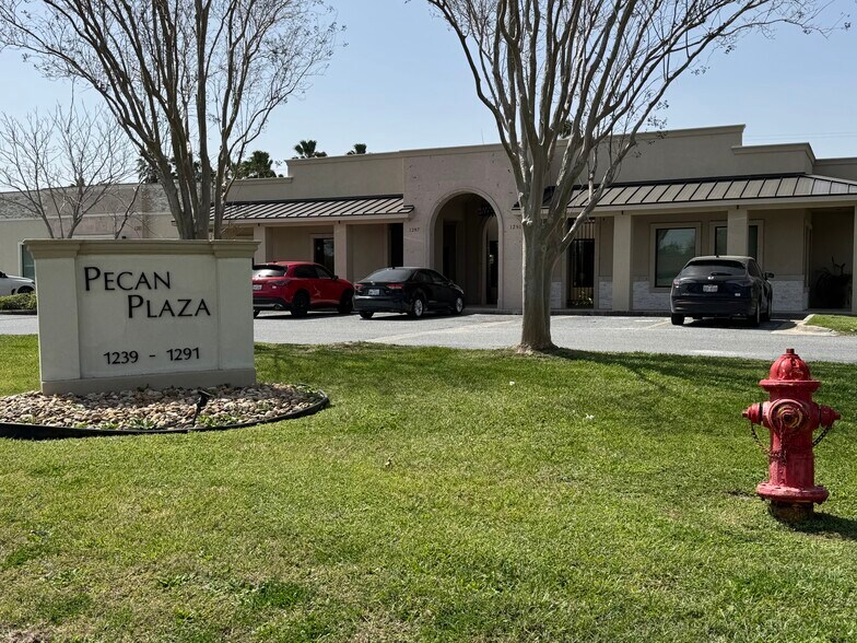 1243-1291 Stuart Place Rd Rd, Palm Valley, TX à louer - Photo principale – Image 1 sur 5
