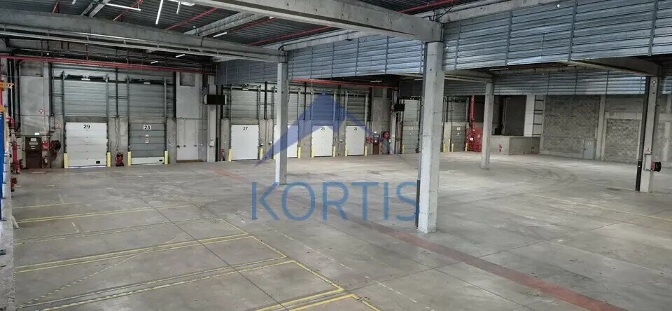 Industriel/Logistique dans Vénissieux à louer - Photo de l’immeuble – Image 3 sur 7