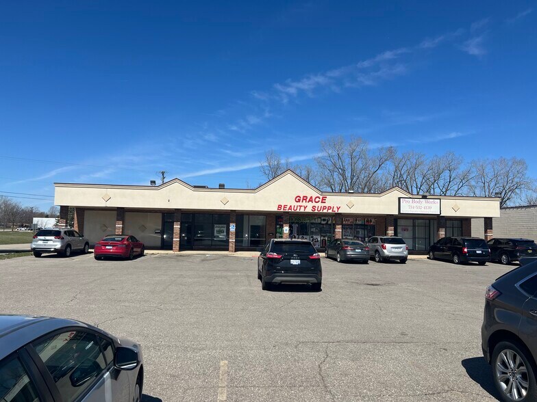 24710-24730 Eureka Rd, Taylor, MI à louer - Photo de l’immeuble – Image 3 sur 23