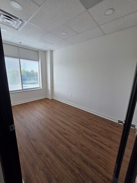 14631 Lee Hwy, Centreville, VA à louer - Photo de l’immeuble – Image 3 sur 6