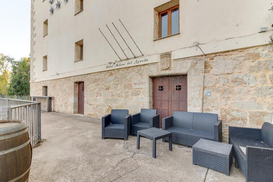 Terrain dans Ciudad Rodrigo à vendre - Photo de l’immeuble – Image 2 sur 48