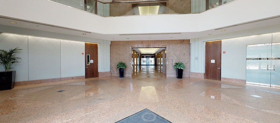 2650 Park Tower Dr, Merrifield, VA à louer - Photo de la construction – Image 1 sur 1