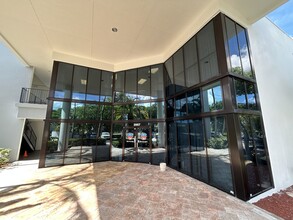 2939-2999 N Powerline Rd, Pompano Beach, FL à louer Photo intérieure– Image 2 sur 14