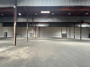 4270-4310 S Maywood Ave, Vernon, CA à louer Photo intérieure– Image 2 sur 17