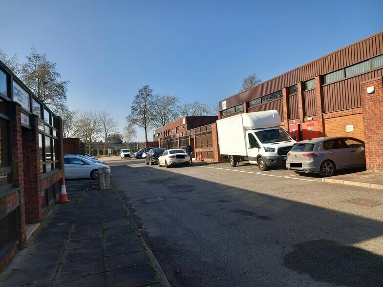 Suttons Business Park, Reading à louer - Photo de l’immeuble – Image 3 sur 5
