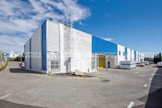 Plus de détails pour 14 Boulevard De L'Europe, Vitrolles - Local d'activités à louer