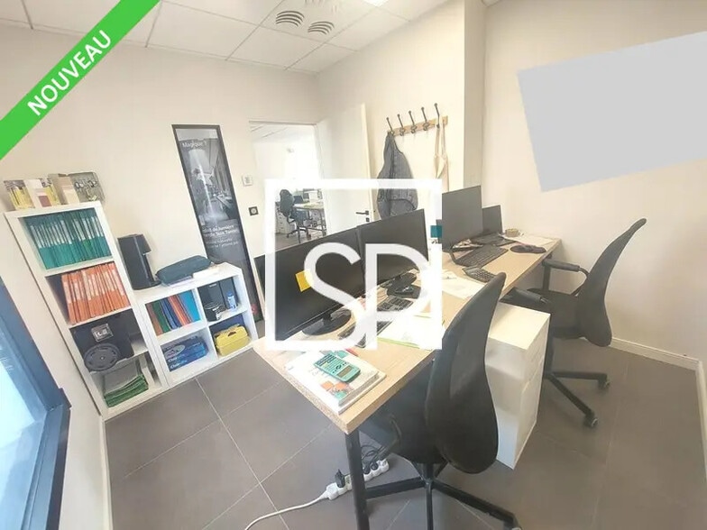1 Boulevard Charles De Gaulle, Cournon-d'Auvergne à louer - Photo de l’immeuble – Image 3 sur 11