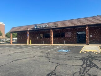 Plus de détails pour 25 E Pike St, Canonsburg, PA - Local commercial à louer