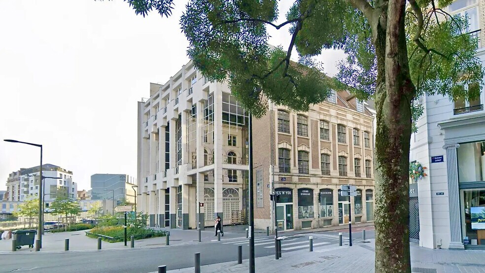 Bureau dans Lille à vendre - Photo de l’immeuble – Image 2 sur 8