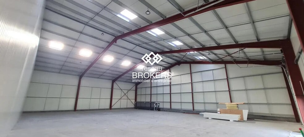 Local d'activités dans Épaignes à vendre - Photo intérieure – Image 1 sur 5