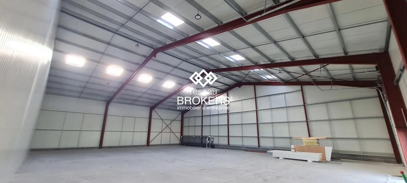 Local d'activités dans Épaignes à vendre Photo intérieure– Image 1 sur 6