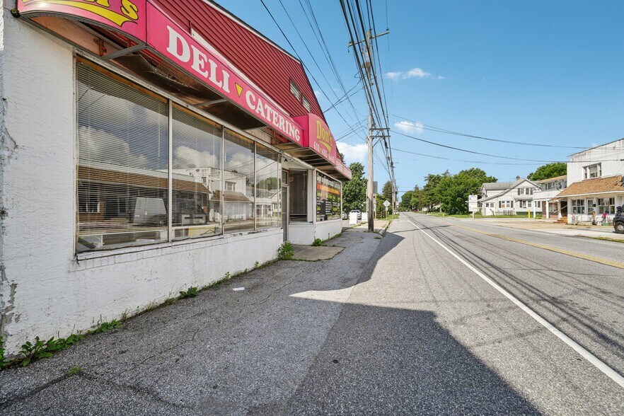 1509 Meetinghouse Rd, Upper Chichester, PA à vendre - Photo de l’immeuble – Image 3 sur 33