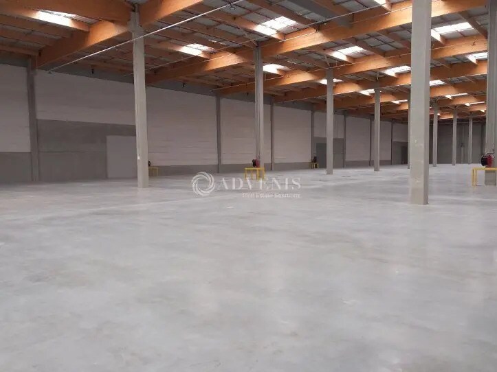 Industriel/Logistique dans Lézignan-Corbières à louer - Photo de l’immeuble – Image 3 sur 9