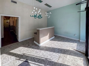 1143 Fulton St, Brooklyn, NY à louer Photo intérieure– Image 2 sur 10