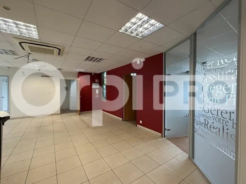 Local commercial dans Le Havre à louer - Photo intérieure – Image 2 sur 5