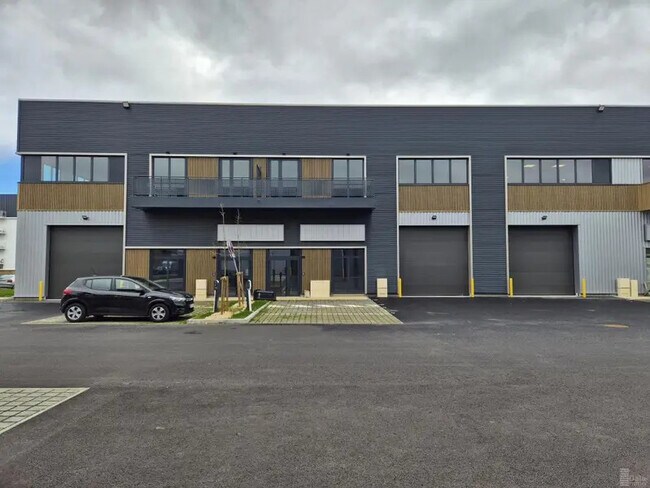 Plus de détails pour Industriel/Logistique à louer