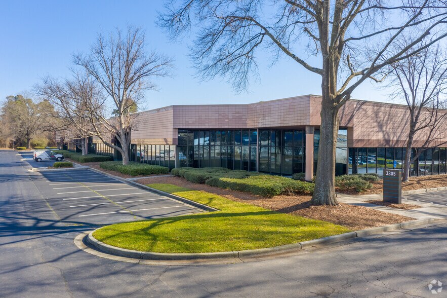 3305 Breckinridge Blvd, Duluth, GA à louer - Photo principale – Image 1 sur 7