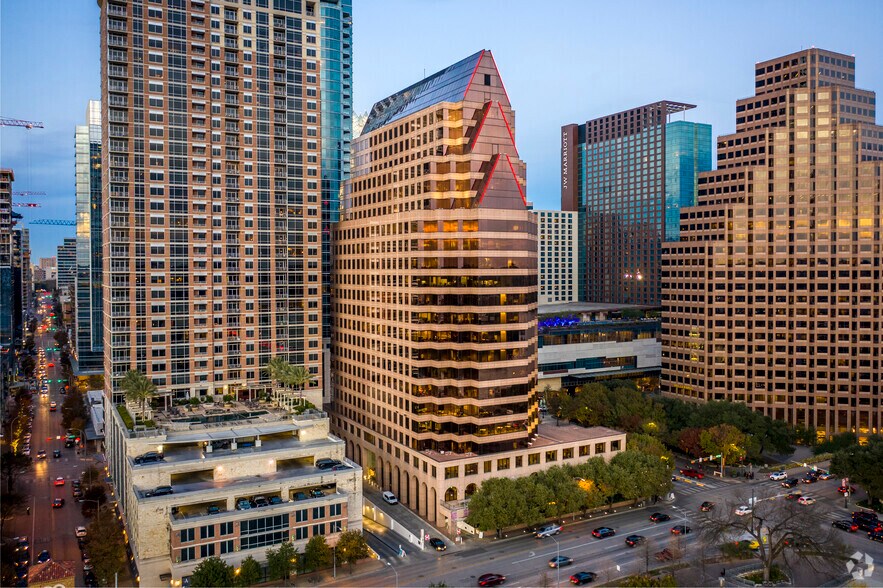 100 Congress Ave, Austin, TX à louer - Photo de l’immeuble – Image 3 sur 23