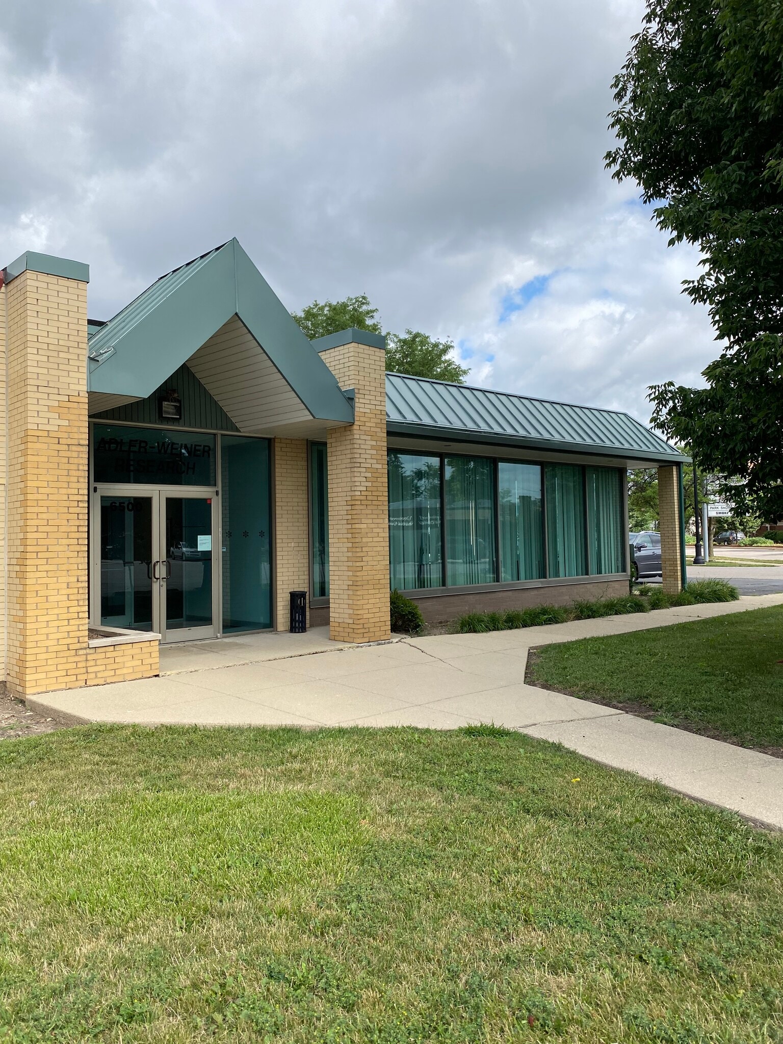 6500 N Lincoln Ave, Lincolnwood, IL à vendre Photo de l’immeuble– Image 1 sur 17
