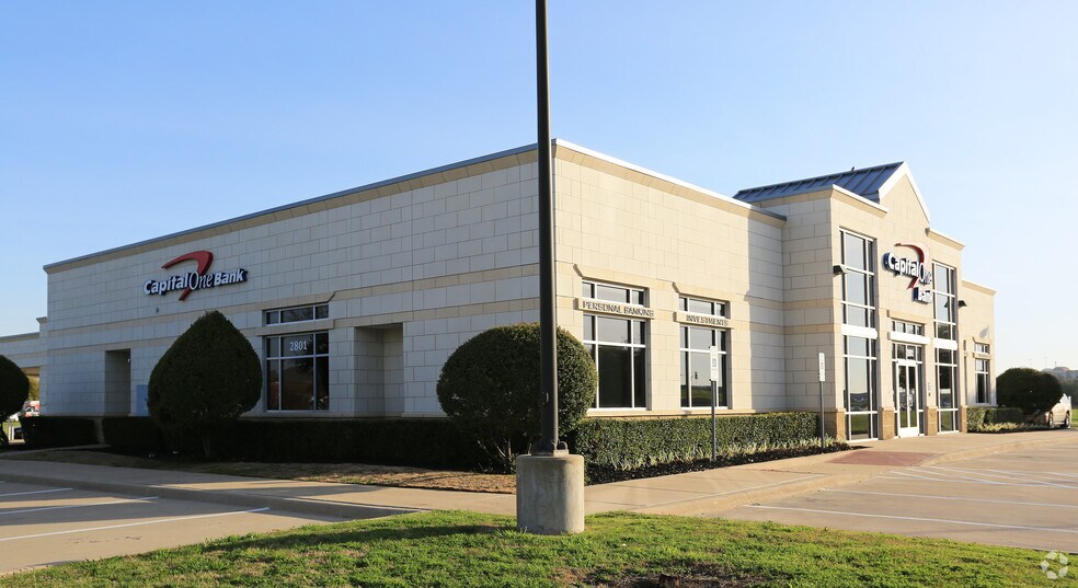 2801 Macarthur Blvd, Lewisville, TX à louer - Photo de l’immeuble – Image 2 sur 6