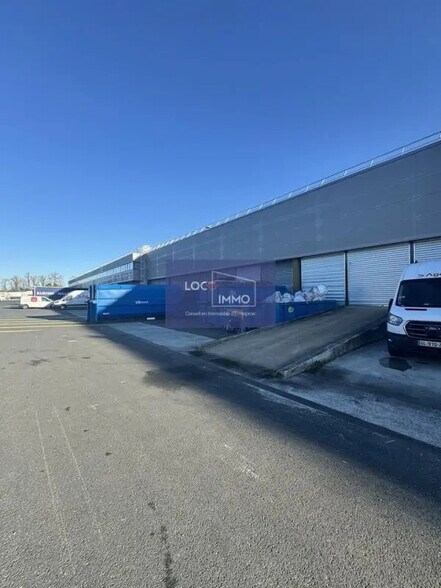 Industriel/Logistique dans Bruges à louer - Photo de l’immeuble – Image 1 sur 9