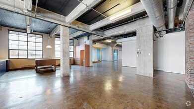 2030-2050 Boul Pie IX, Montréal, QC à louer Numérisation 3D Matterport– Image 1 sur 6