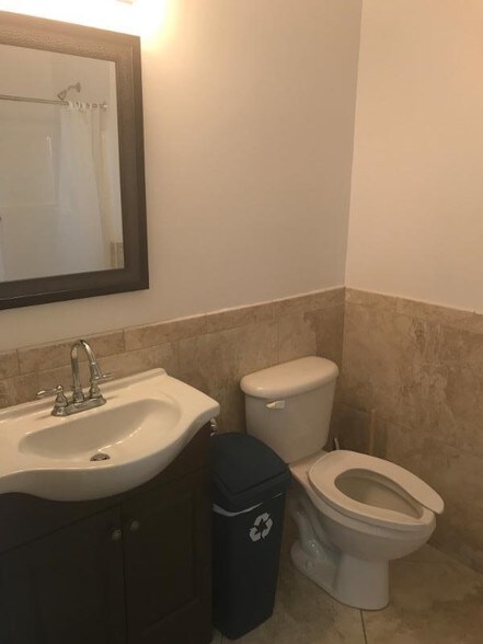 2383 Linwood Ave, Naples, FL à vendre - Photo de l’immeuble – Image 3 sur 25