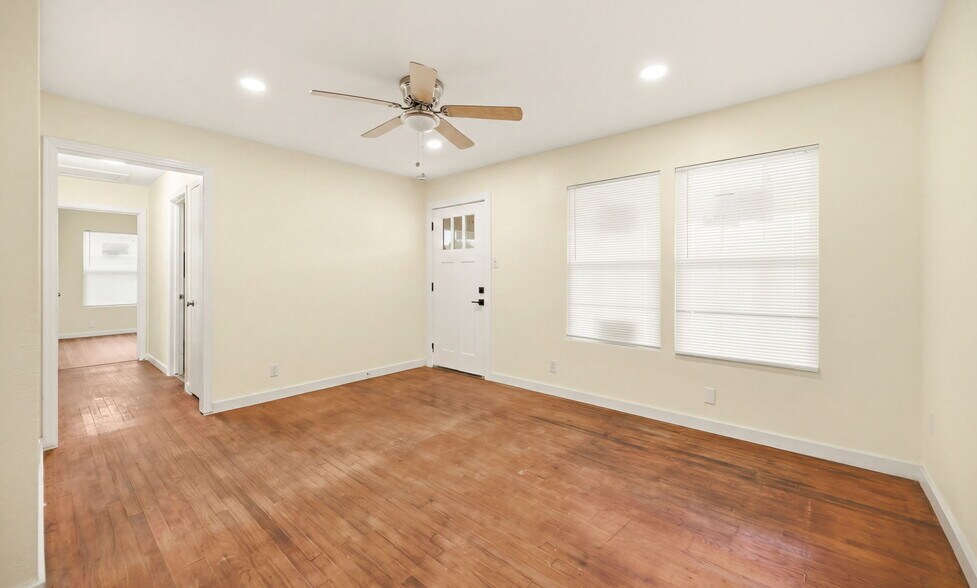4902 Weber Rd, Corpus Christi, TX à vendre - Photo de l’immeuble – Image 2 sur 10