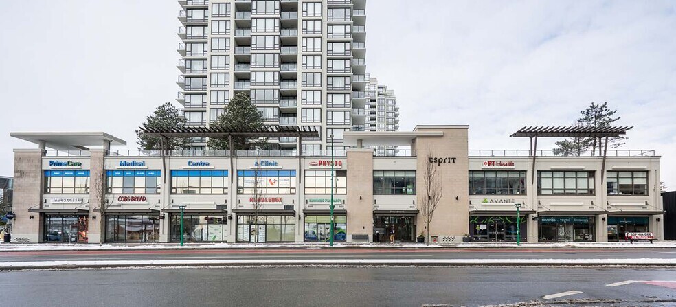 7315 Edmonds St, Burnaby, BC à louer - Photo de l’immeuble – Image 3 sur 7