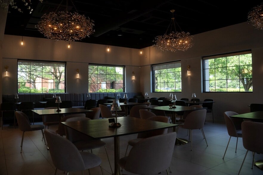 4405 Winfield Rd, Warrenville, IL à louer - Photo de l’immeuble – Image 3 sur 9