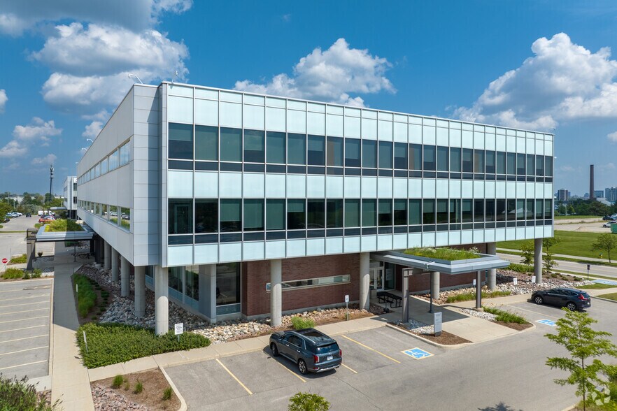 295 Hagey Blvd, Waterloo, ON à louer - Photo de l’immeuble – Image 2 sur 5