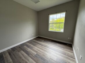 17210 Camelot Ct, Land O' Lakes, FL à louer Photo intérieure– Image 2 sur 4