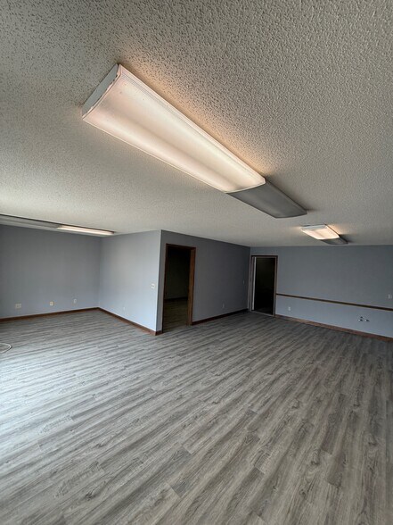 5403-5435 SR 930 W, Fort Wayne, IN à louer - Photo de l’immeuble – Image 3 sur 5
