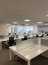 622 Third Ave, New York, NY à louer Photo intérieure– Image 2 sur 5