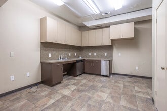 900 Summit Ave, Fort Worth, TX à louer Photo de l’immeuble– Image 2 sur 5