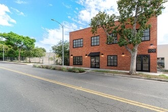 700-710 W Wilson Ave, Glendale, CA à louer Photo intérieure– Image 1 sur 39