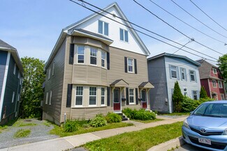 Plus de détails pour 540-542 Mckiel St, Saint John, NB - Logement à vendre