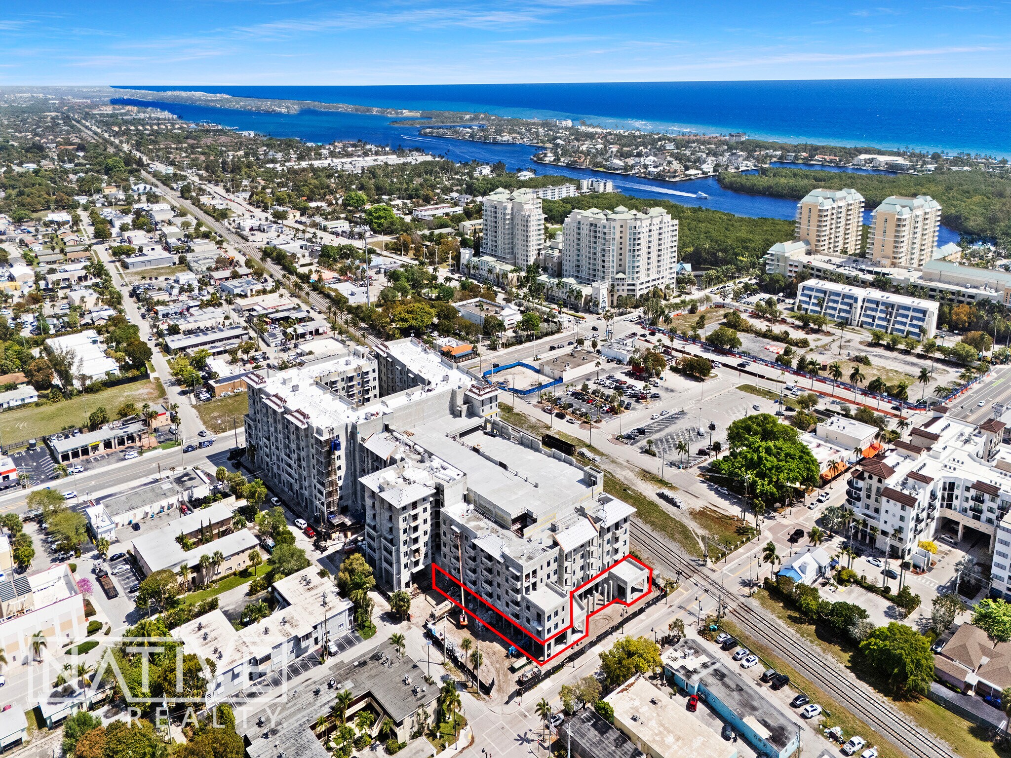 405 E Ocean Ave, Boynton Beach, FL à louer Photo de l’immeuble– Image 1 sur 24