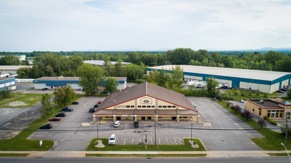 675 Route 3, Plattsburgh, NY à vendre - Photo de l’immeuble – Image 1 sur 13