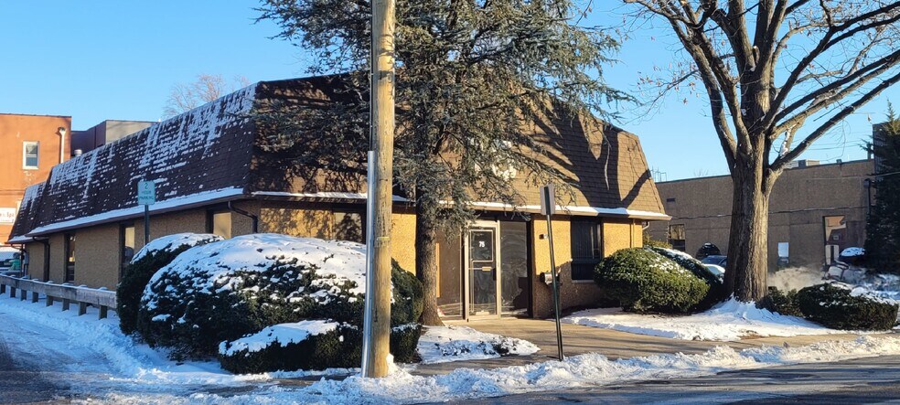 75 Portland Ave, Bergenfield, NJ à louer - Photo de l’immeuble – Image 2 sur 5